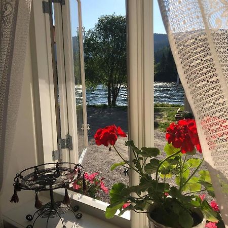 Villa Bakarstuo, Utpa Neset Trofors Exterior foto